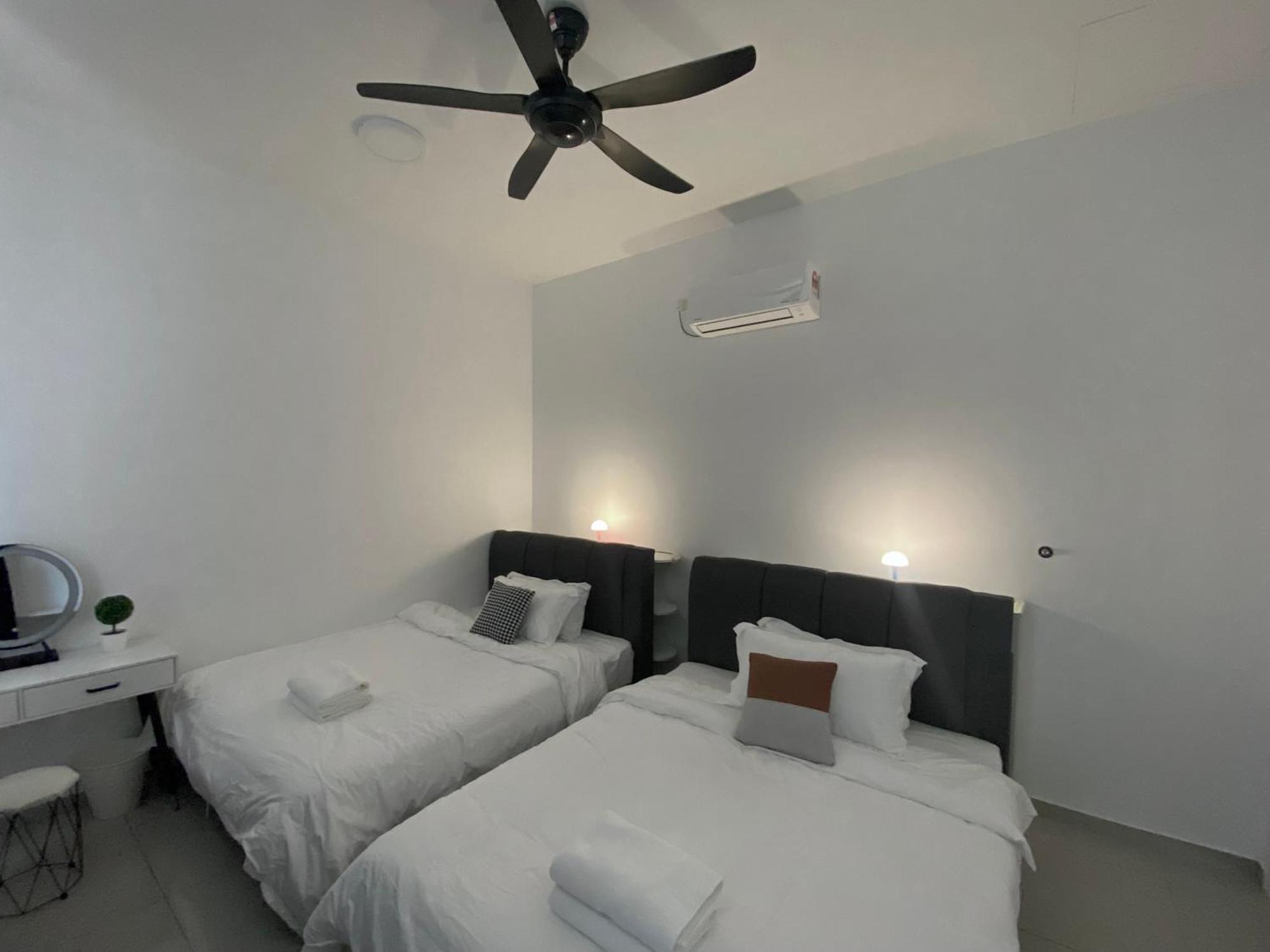 Bukit Indah - With Private Bathroom 1-4pax