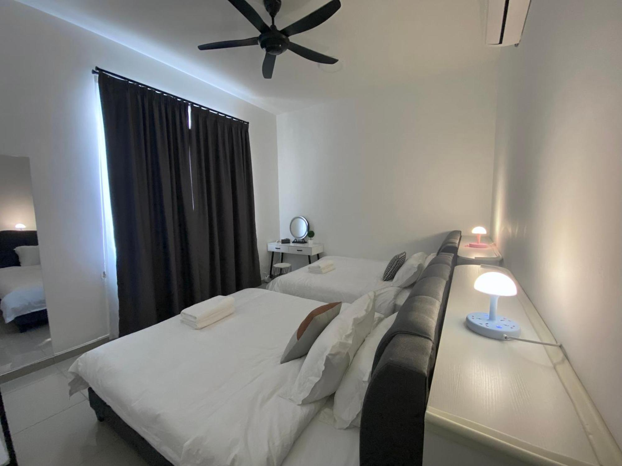 Asrama Bukit Indah - With Private Bathroom 1-4pax